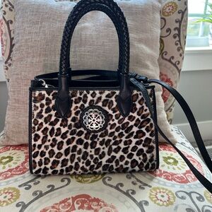 Brighton shoulder bag. Leopard print.